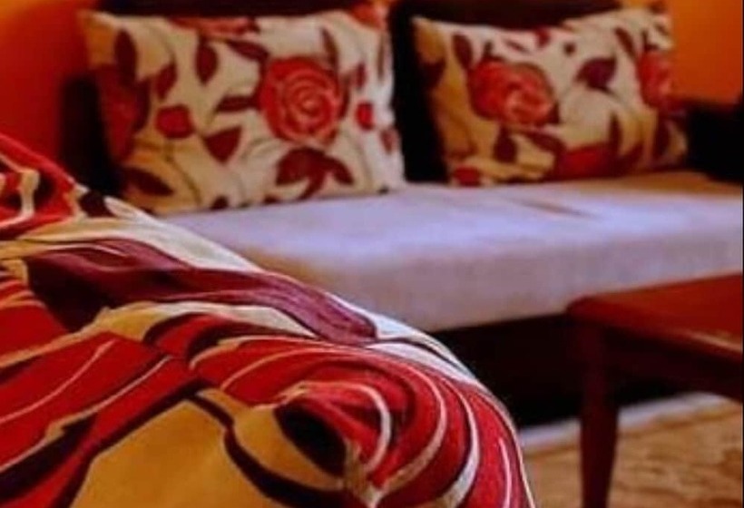 پانسیون Mpeta House