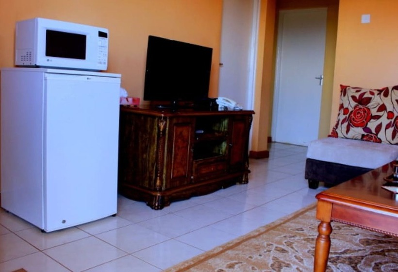 پانسیون Mpeta House