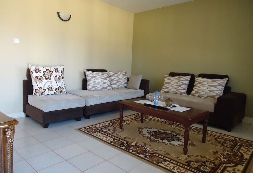 پانسیون Mpeta House