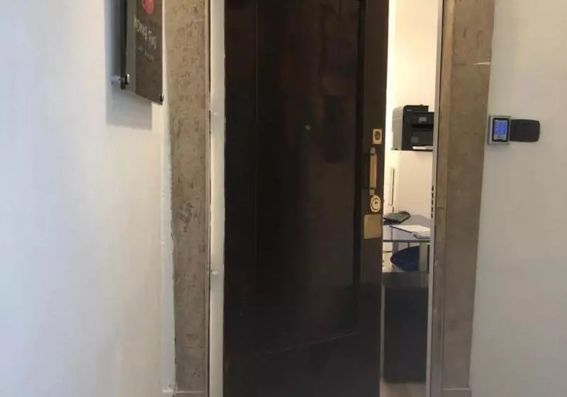 پانسیون Nonna Pina Art Rooms