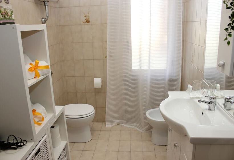 تختخواب و صبحانه La Dimora Di Poppea