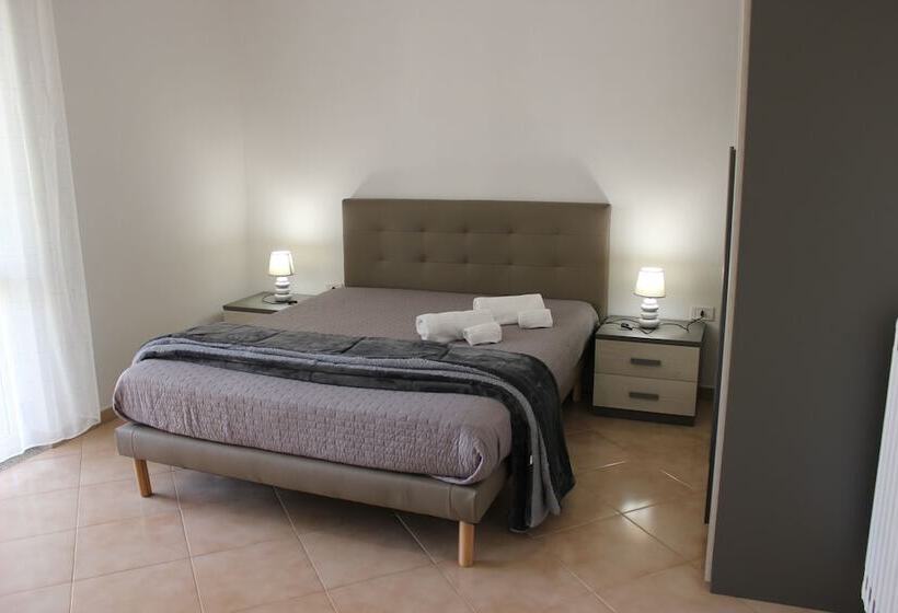 تختخواب و صبحانه La Dimora Di Poppea