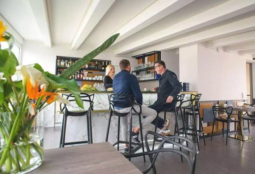 Aamiaismajoitus (B&B) Upper Rooms