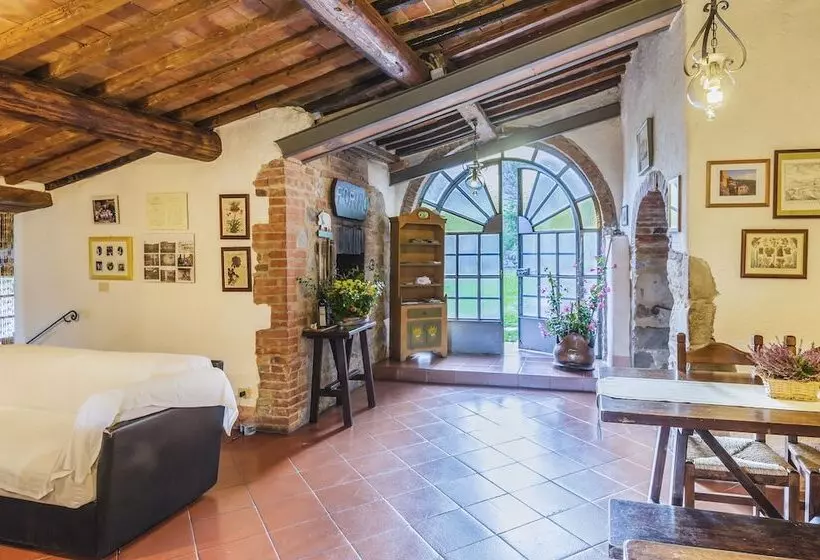 Maaseutuhotelli Podere La Montalla