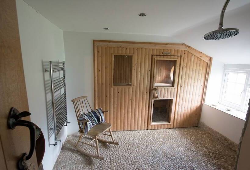 Mill Farm Croyde 4 Bedrooms Sleeps 9 Dog Friendly & Sauna