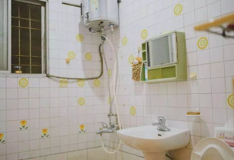 Majatalo Red Letter Day