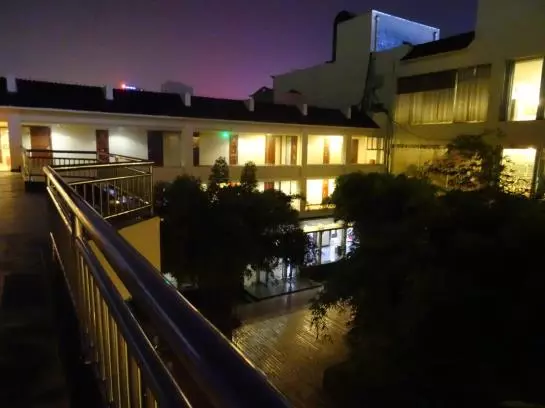 Anqing Business Hotel 