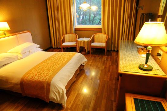 Anqing Business Hotel 