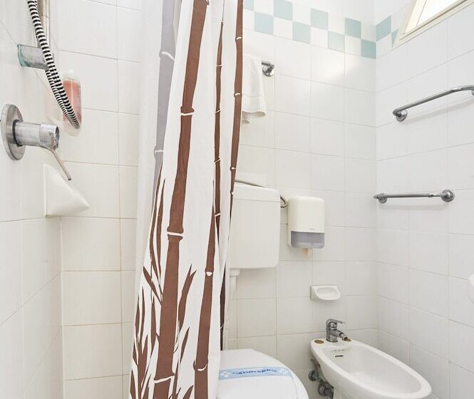 هتل A Casa Nostra