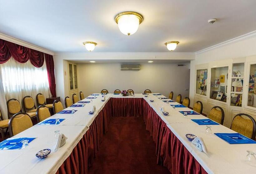 בית מלון כפרי Derici