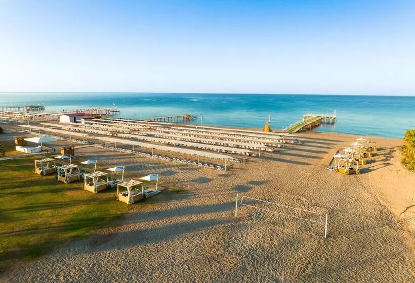 Asteria Family Resort Side