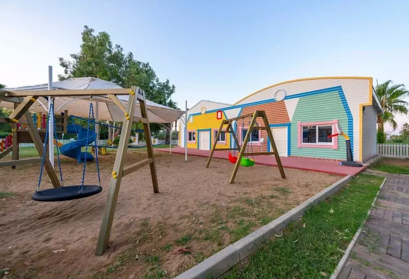 Asteria Family Resort Side