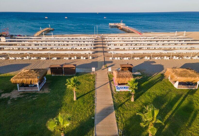 Asteria Family Resort Side