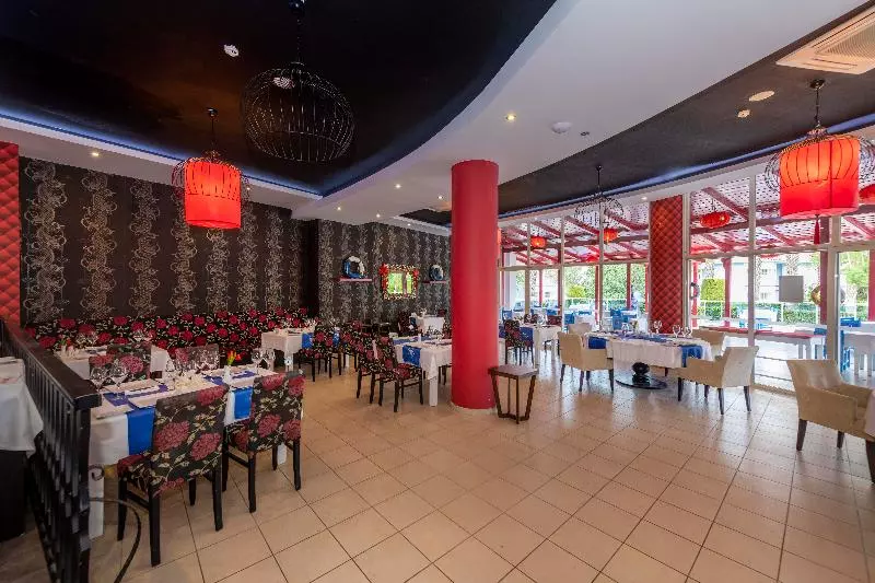 Asteria Family Resort Side