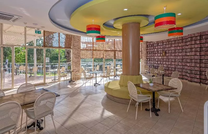 Asteria Family Resort Side