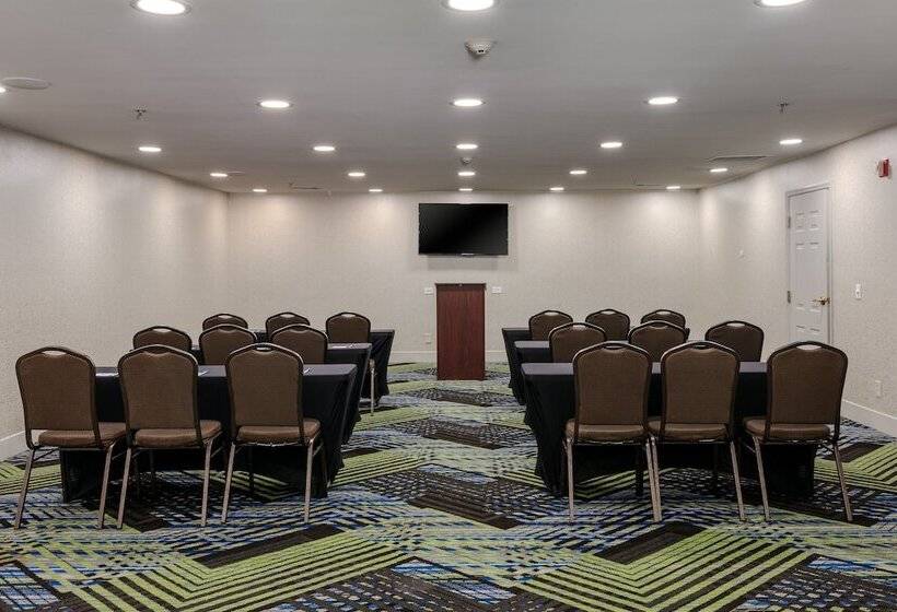 酒店 Holiday Inn Express Alpharetta   Roswell, An Ihg