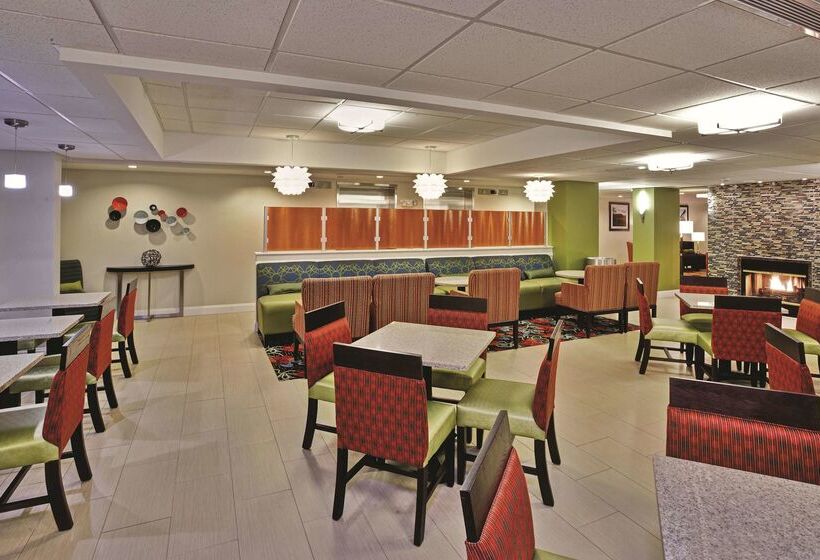 בית מלון כפרי La Quinta Inn & Suites   New River Gorge National Park