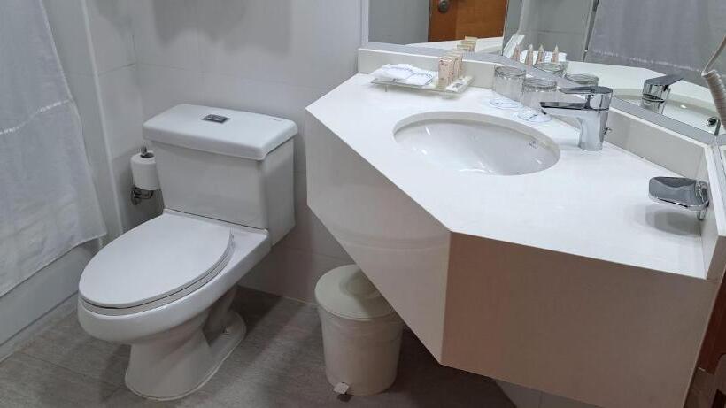 هتل Diego De Almagro Castro