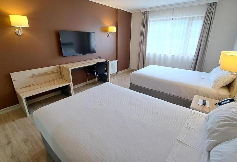 هتل Diego De Almagro Castro