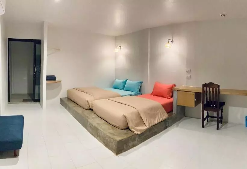 Simple House Ao Nang   B&b