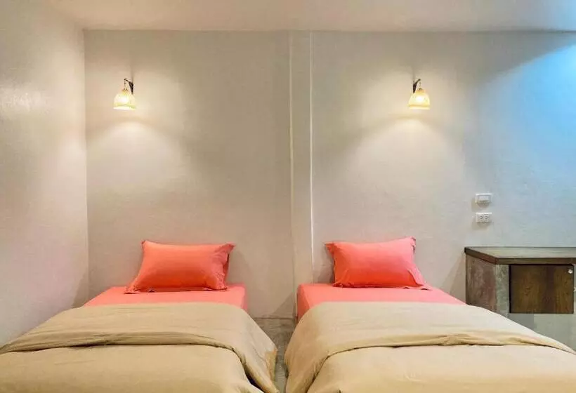 Simple House Ao Nang   B&b