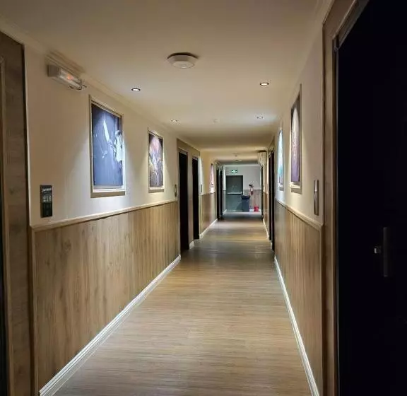 Amwaj Alshatie Furnished Units