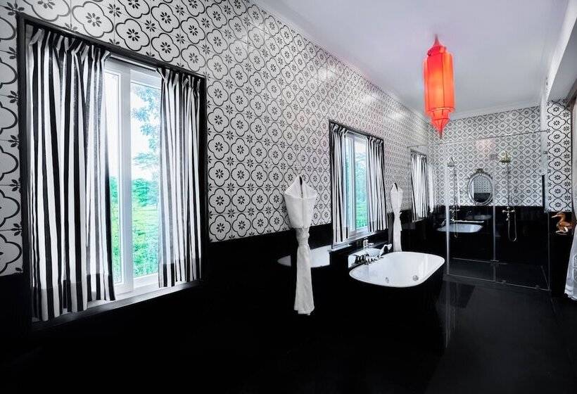 Hotel Mayfair Tea Resort