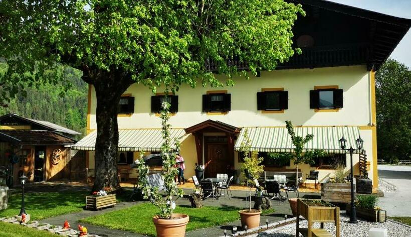 Общежитие Pension Hohenkendl