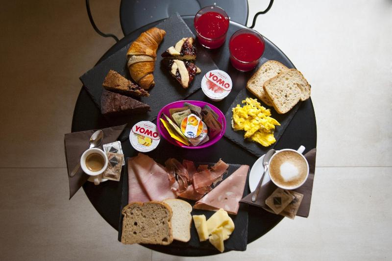 تختخواب و صبحانه Via Veneto Prestige Rooms