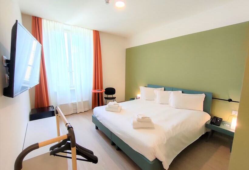 فندق Camplus Bernini Casa Per Ferie