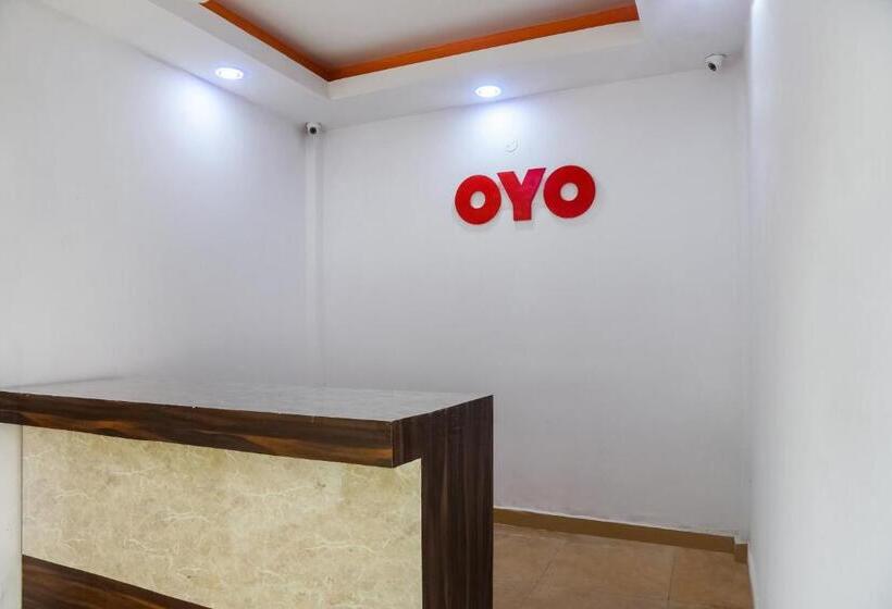 هتل Oyo 64823 Royace Palace