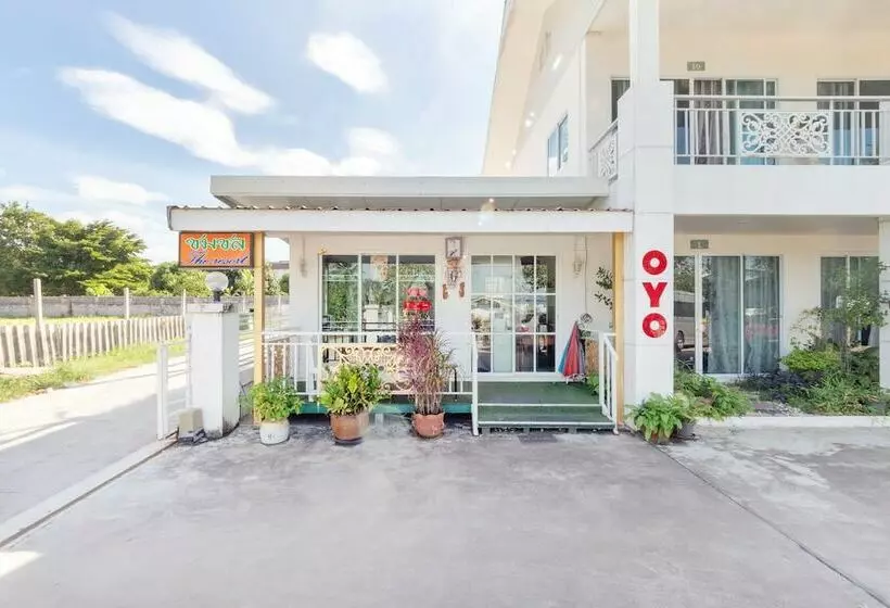 Hotel Oyo 75335 Chomchol The Resort