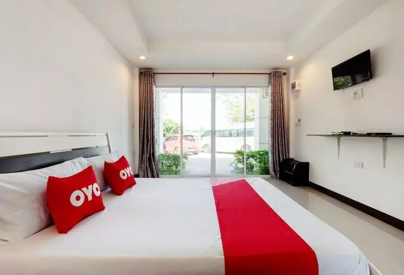 Hotel Oyo 75335 Chomchol The Resort