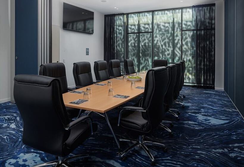 בית מלון כפרי Rydges Gold Coast Airport