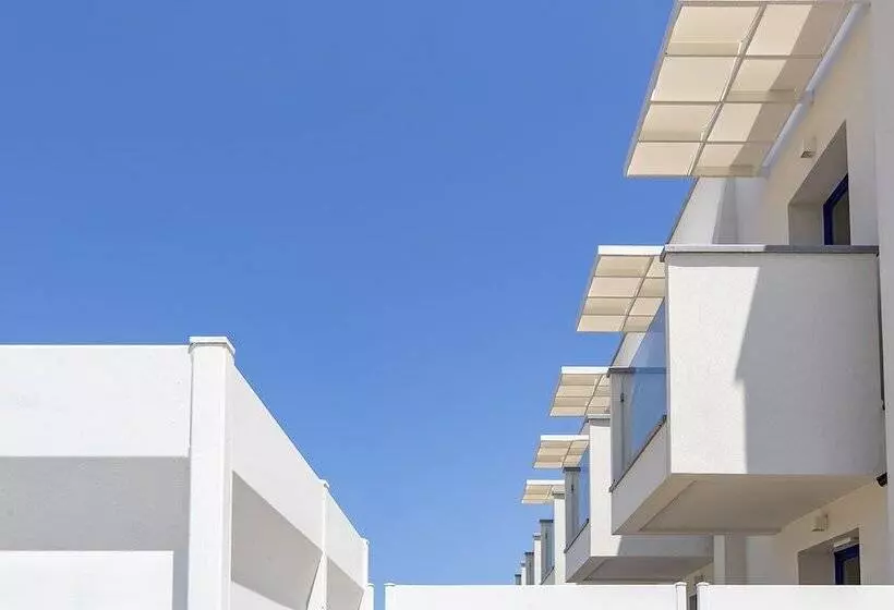 هتل Sundeck