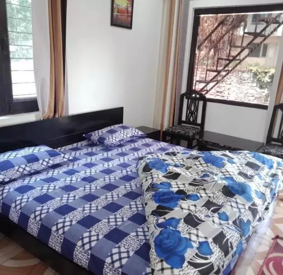 Retkeilymaja Ambika Cottages