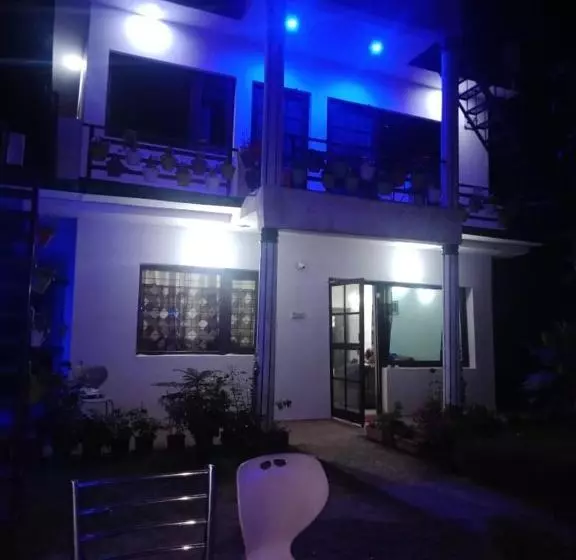 Retkeilymaja Ambika Cottages