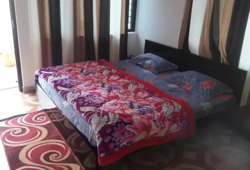 Retkeilymaja Ambika Cottages
