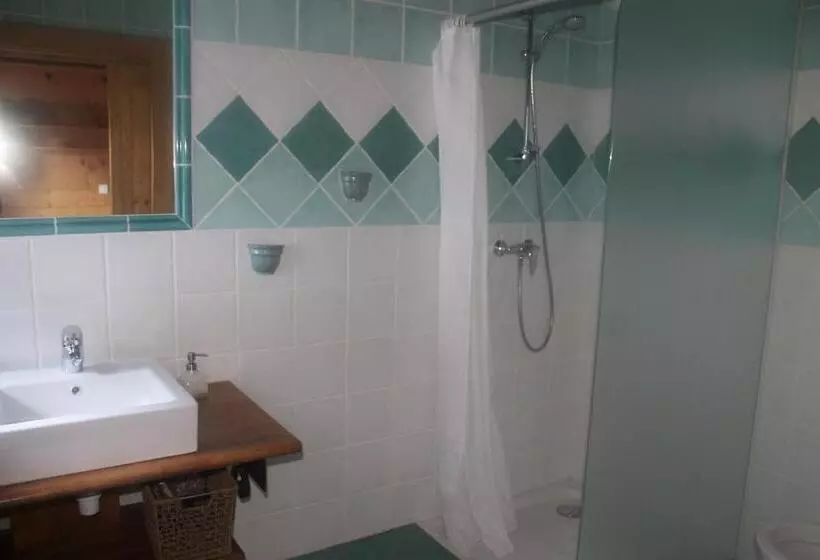 Bed And Breakfast Chalet Manava