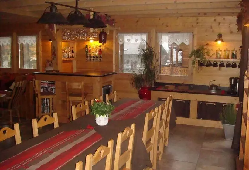 Bed And Breakfast Chalet Manava