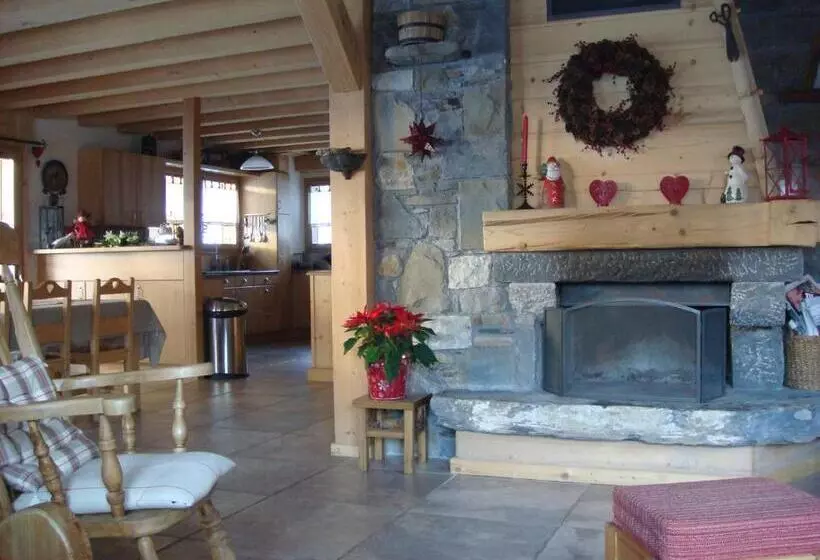 Bed And Breakfast Chalet Manava