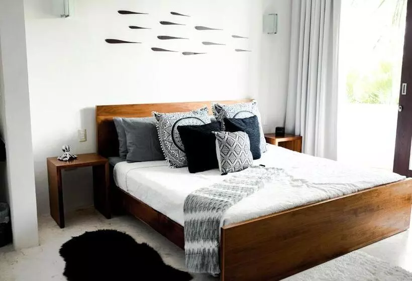 Mak Nuk Village   Clothing Optional