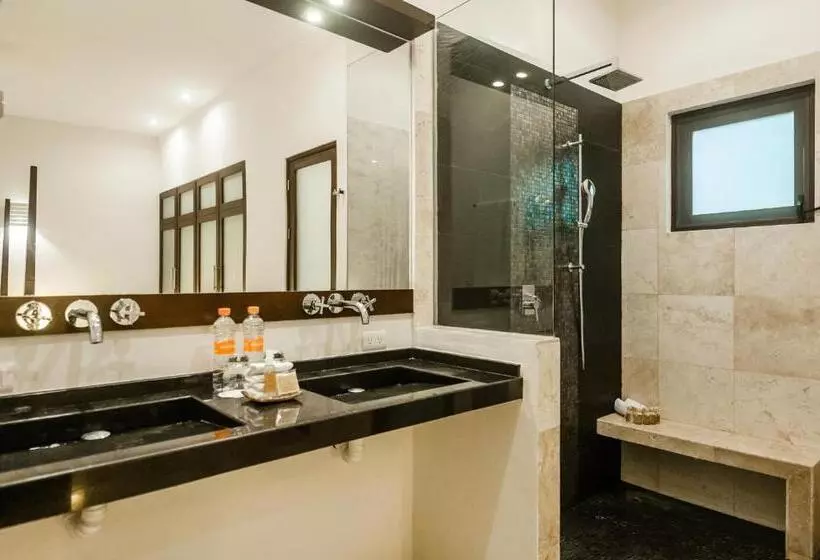 Mak Nuk Village   Clothing Optional