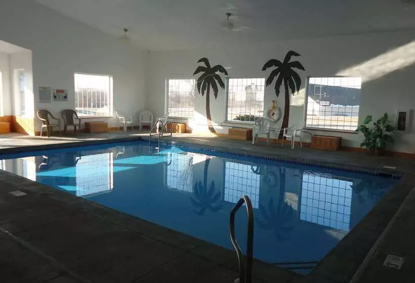 Отель Americinn By Wyndham Pella