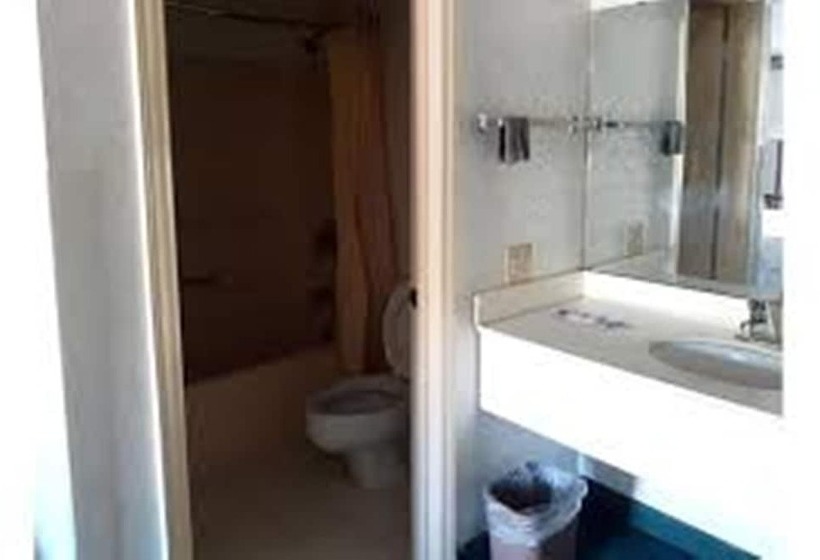 Отель Baymont By Wyndham Walterboro