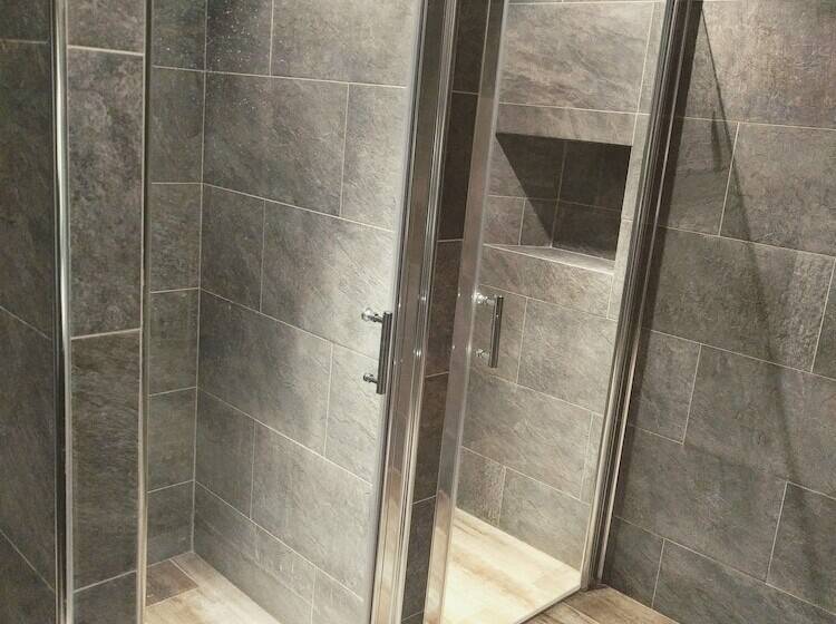 בית מלון כפרי Brise De Mer   Piscine Intérieure & Extérieure