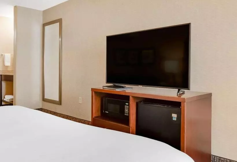 בית מלון כפרי Comfort Inn Meadowlands