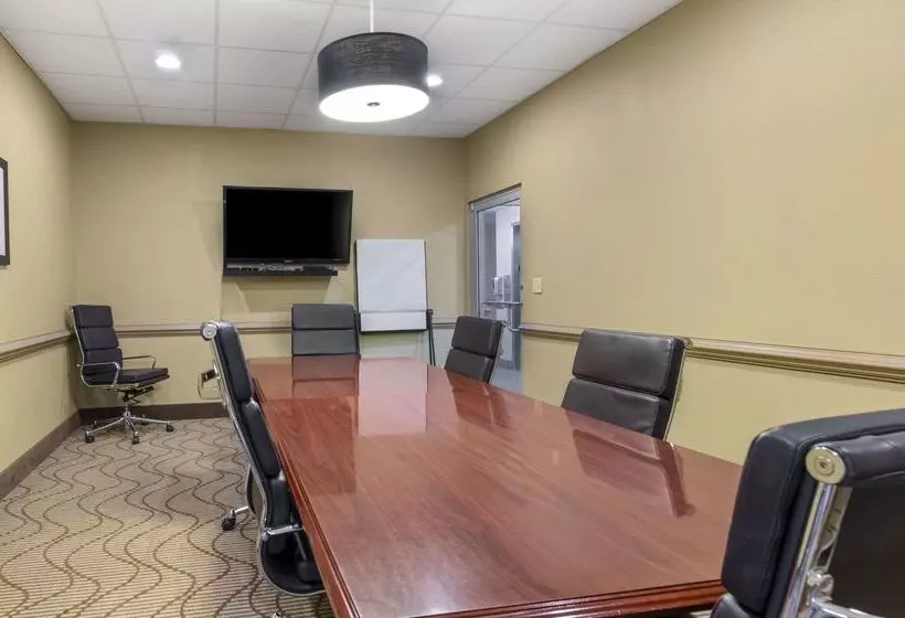 酒店 Comfort Inn & Suites Christiansburg I 81