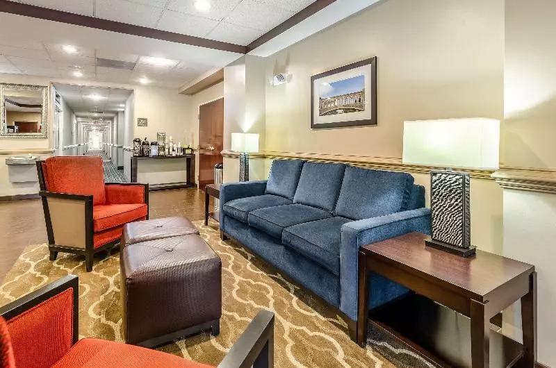 酒店 Comfort Inn & Suites Christiansburg I 81