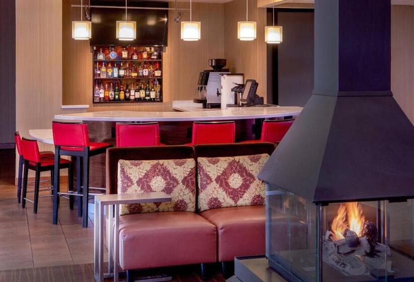 酒店 Courtyard Burlington Williston